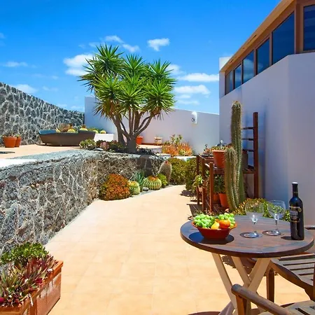 Casa *